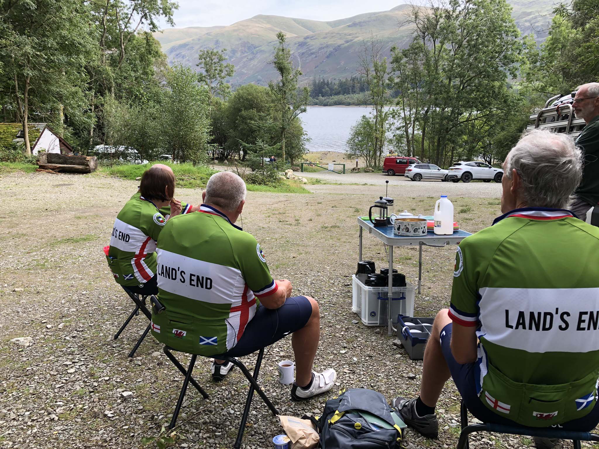 Lakeside coffee break in the Lake District