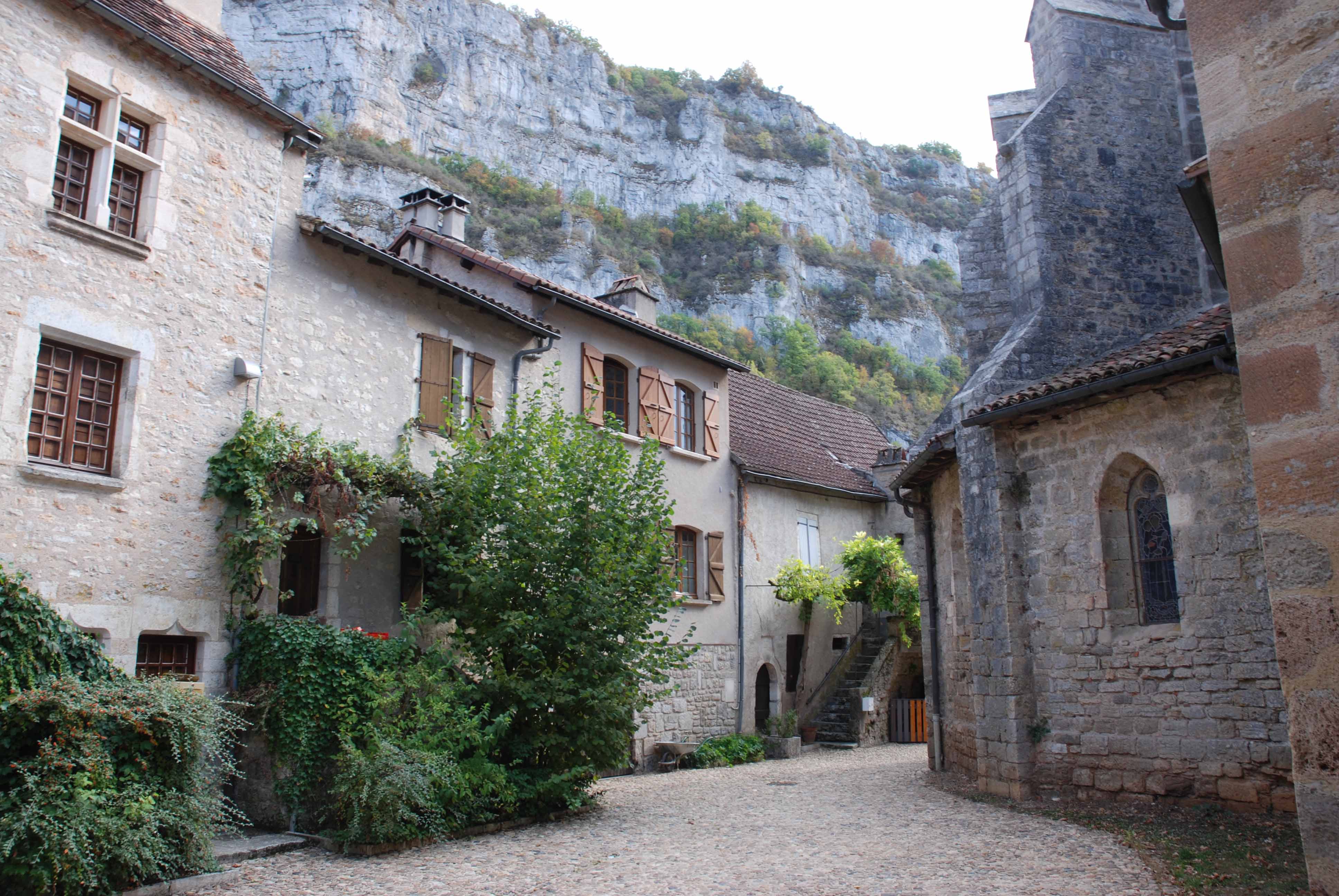 An old abbey where we stop for lunch