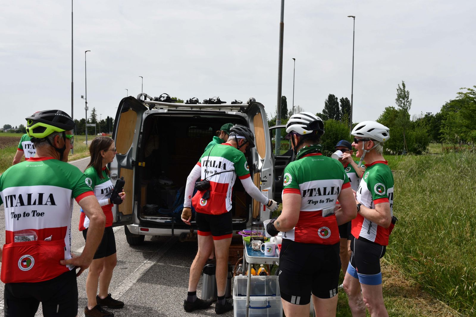 Coffee and cake stop