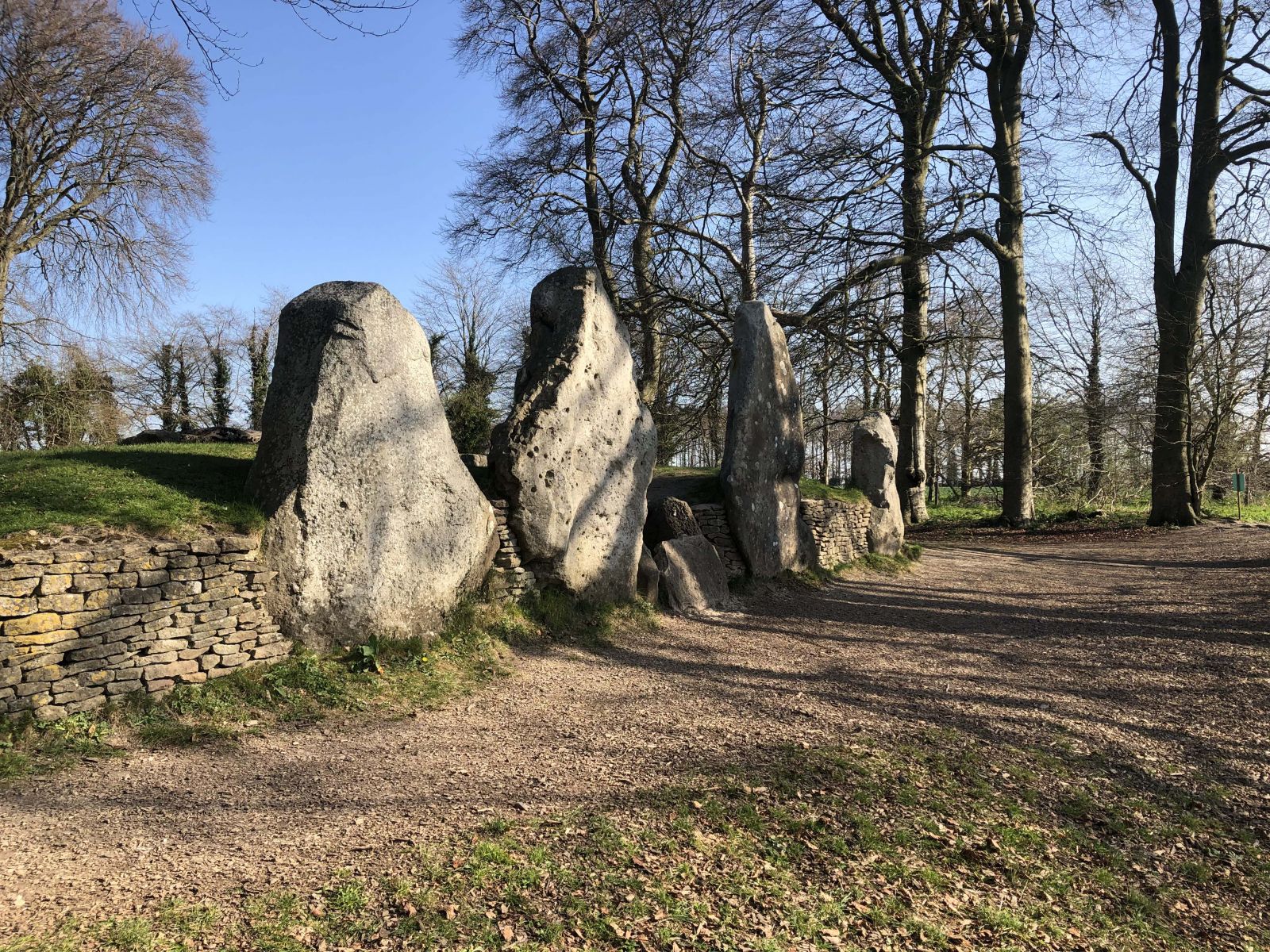 Waylands Smithy, an ancient double burial longbarrow