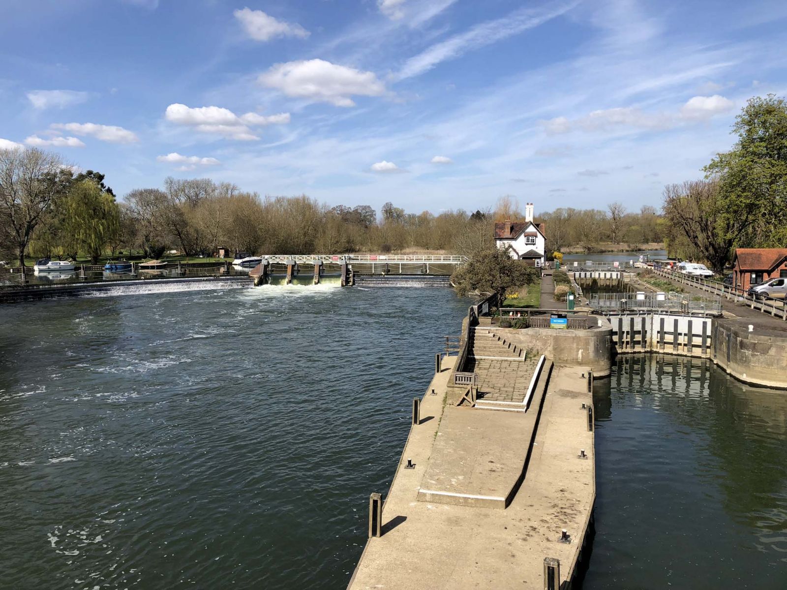Crossing the Thames at Streatley