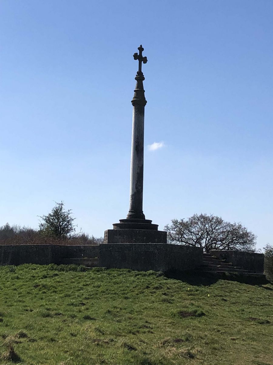 Memorial to Lord Wantage, co-founder of the British Red Cross.